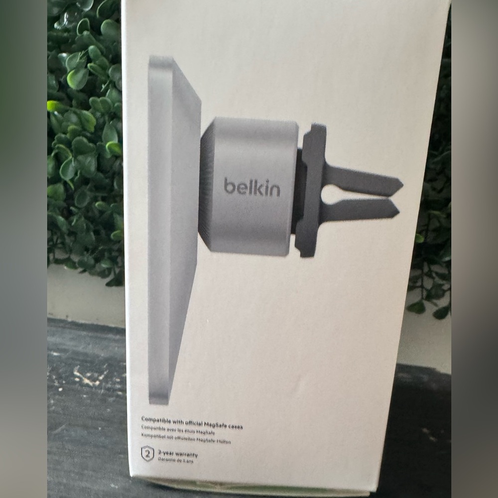 BELKIN Car Vent Mount Pro with MagSafe - Picture 11 of 15